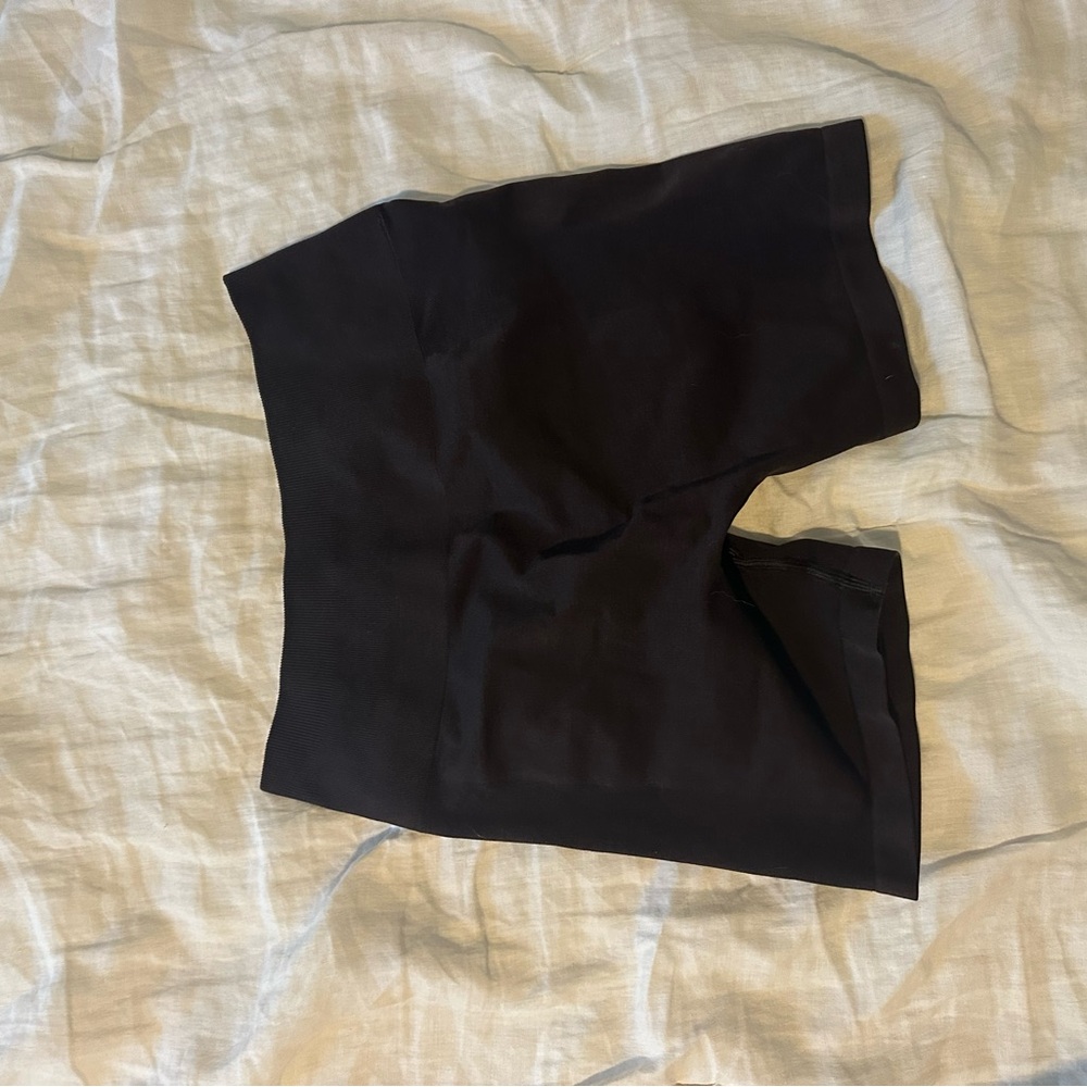 Alphalete Women's Dark Brown Bike Shorts
